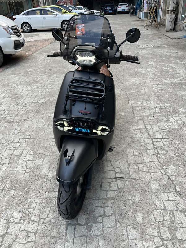 二手维多利亚Sixties 250Si