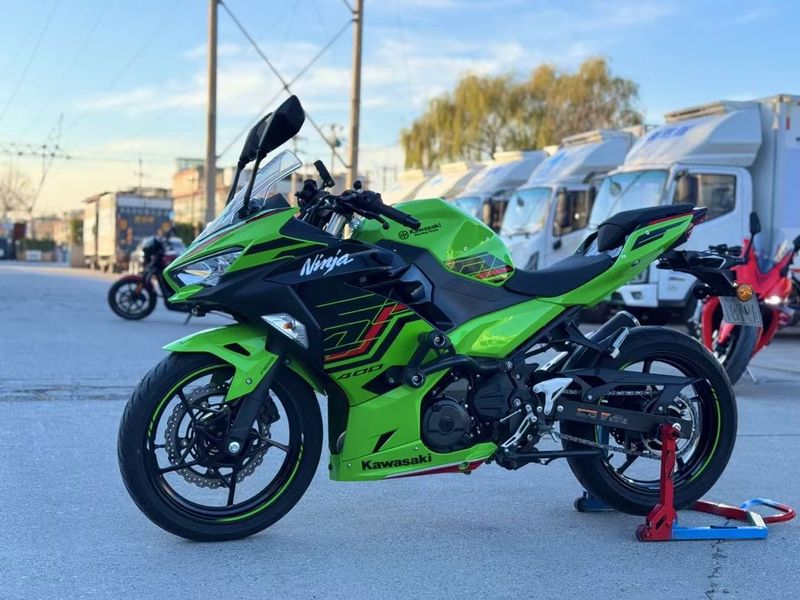 二手川崎Ninja 400