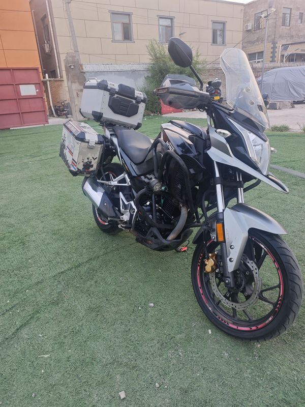 二手五羊本田猛鸷 CB190X