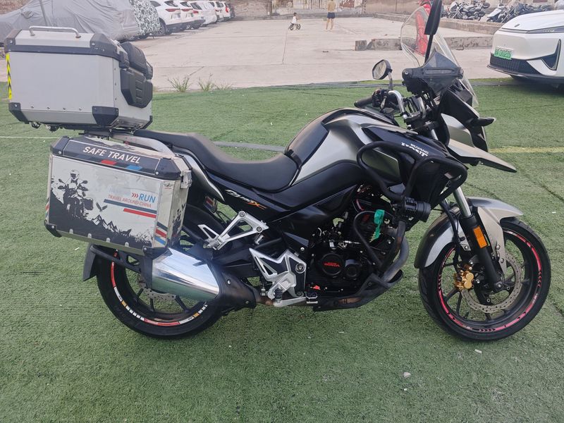 二手五羊本田猛鸷 CB190X