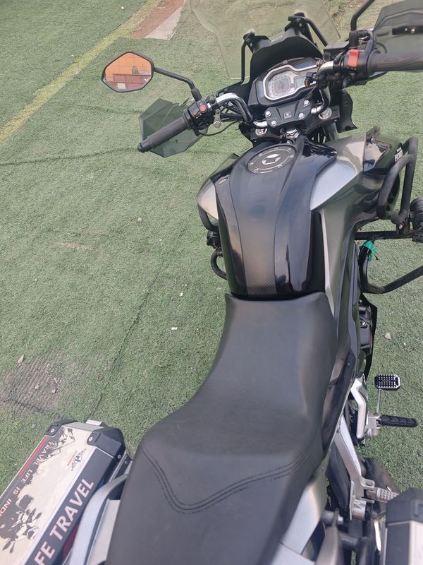 二手五羊本田猛鸷 CB190X
