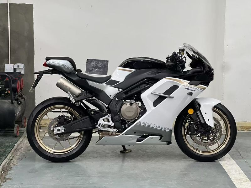 二手春风500SR VOOM