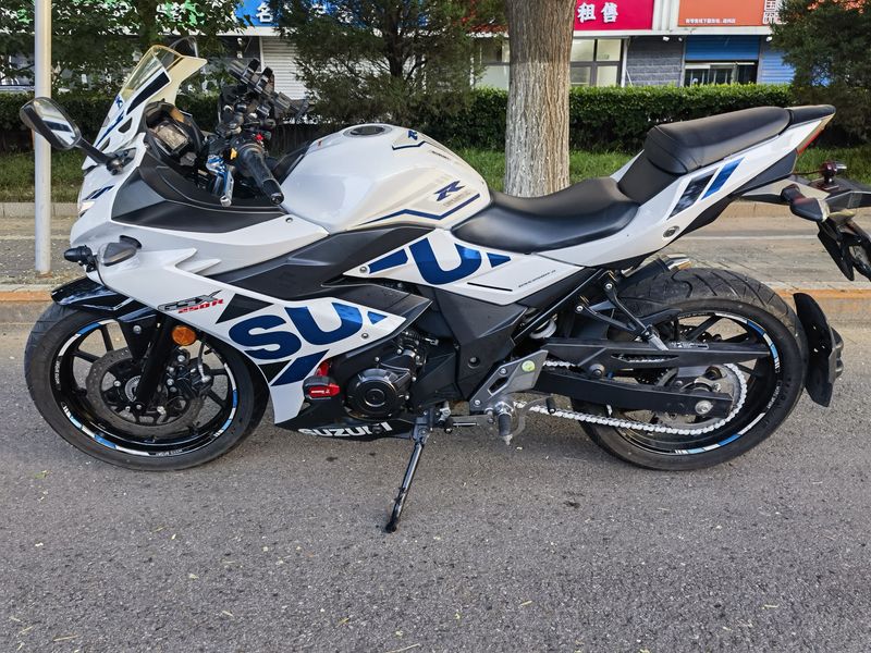 二手豪爵铃木GSX250R