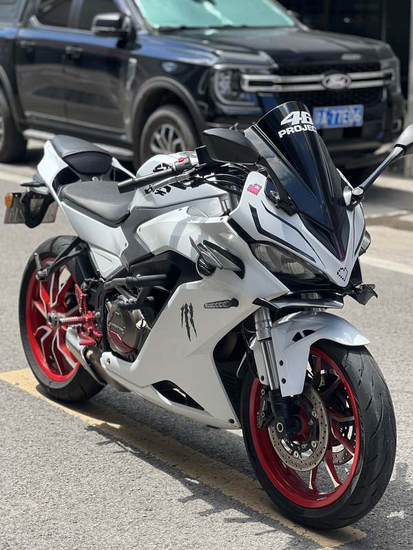 二手QJMOTOR赛400