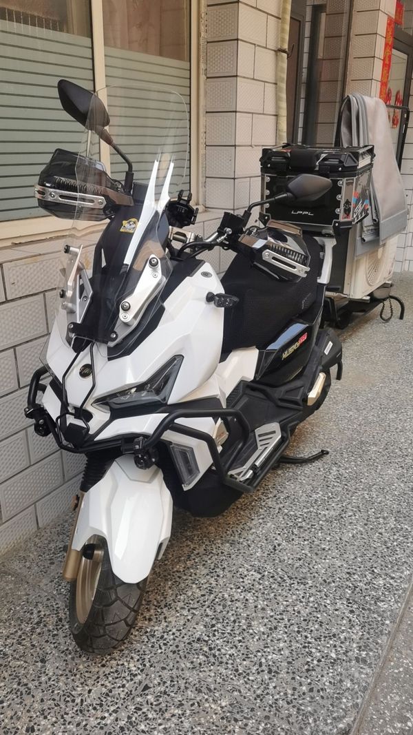 二手三阳哈士奇 Husky ADV150