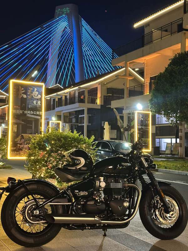 二手凯旋Bonneville Bobber
