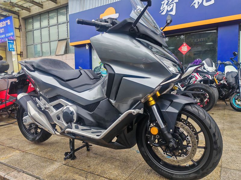二手本田NSS750