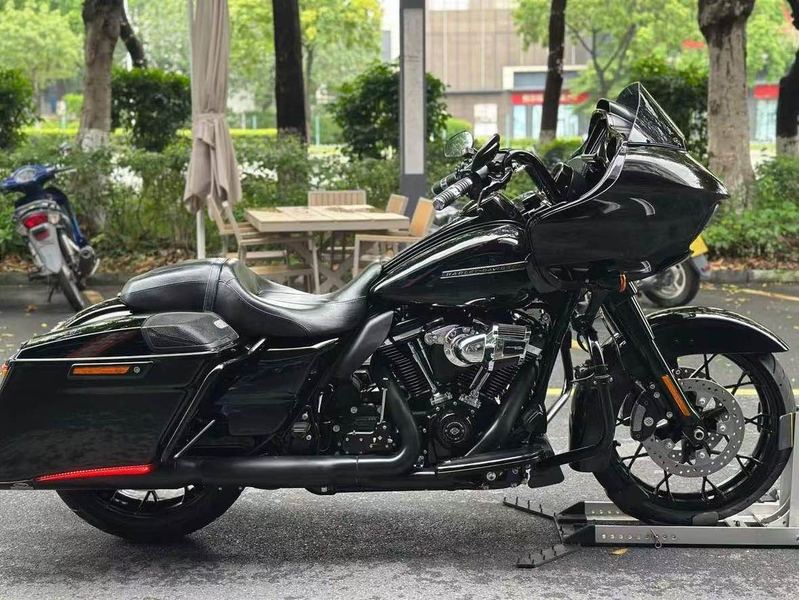 二手哈雷戴维森公路滑翔 Road Glide