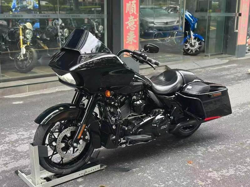 二手哈雷戴维森公路滑翔 Road Glide