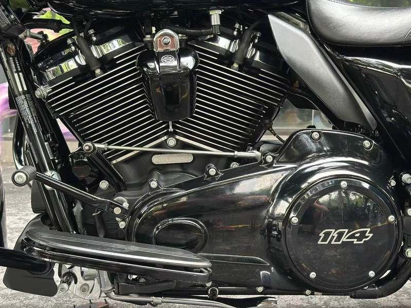 二手哈雷戴维森公路滑翔 Road Glide