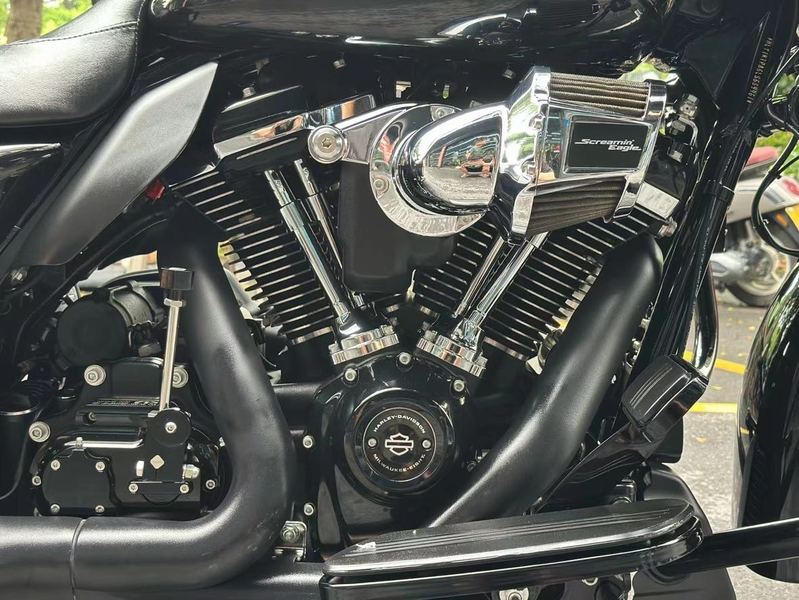 二手哈雷戴维森公路滑翔 Road Glide