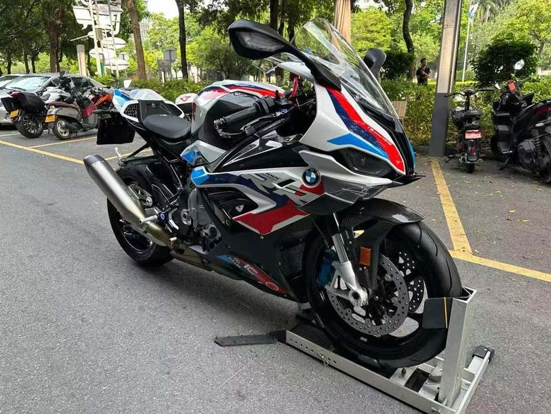 二手宝马M 1000 RR