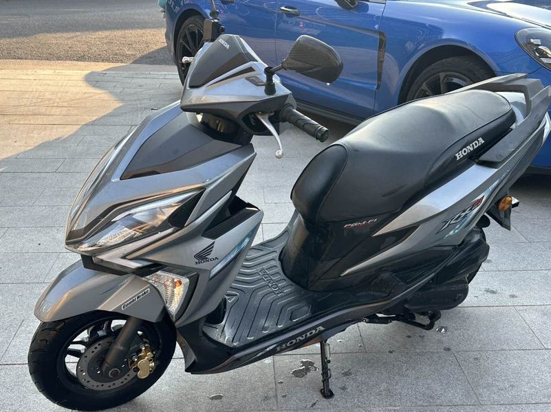 二手新大洲本田裂行 RX125Fi