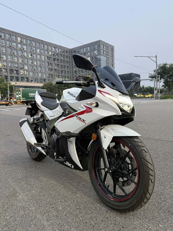 二手豪爵铃木GSX250R