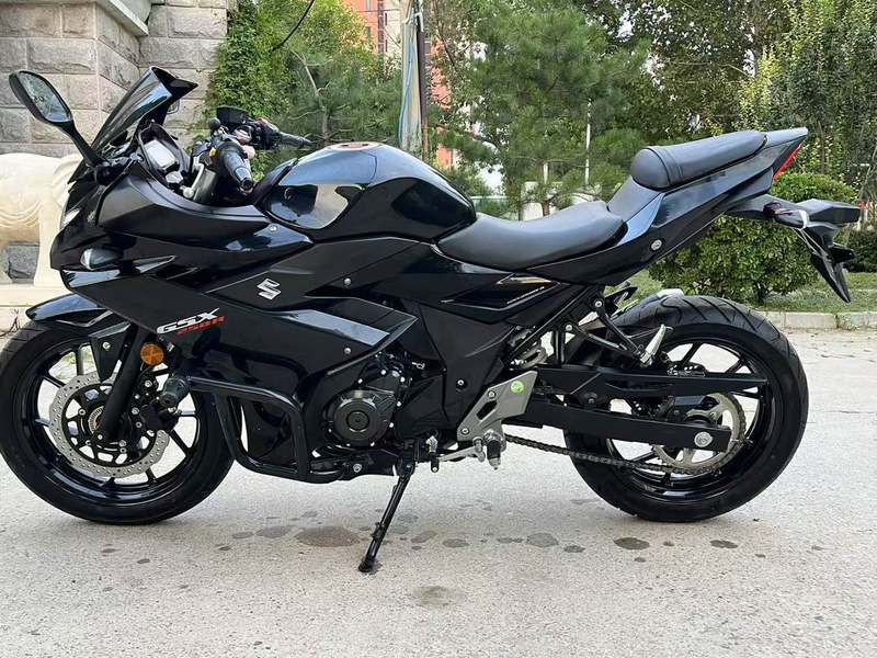 二手豪爵铃木GSX250R