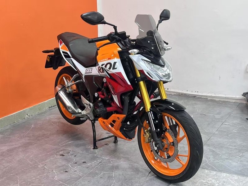 二手五羊本田CB190R 暴锋眼