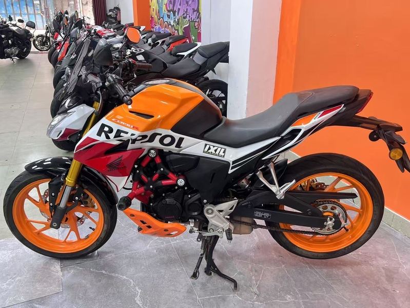 二手五羊本田CB190R 暴锋眼