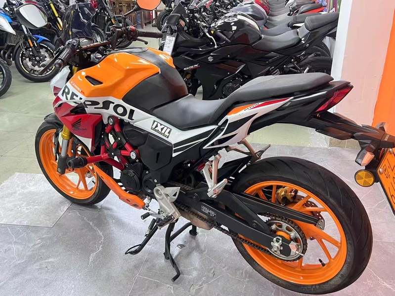 二手五羊本田CB190R 暴锋眼