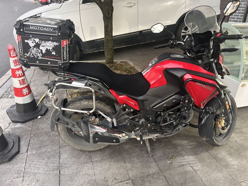 二手五羊本田猛鸷 CB190X