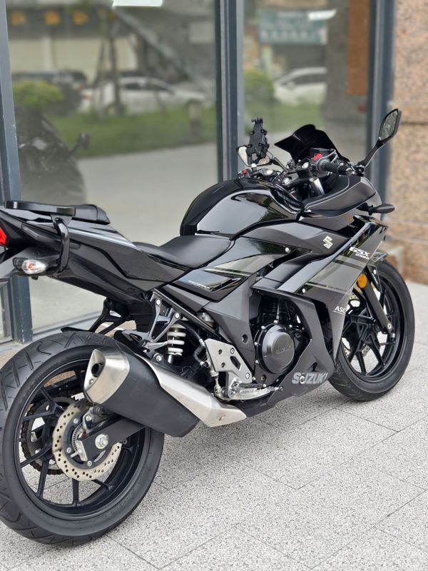 二手豪爵铃木GSX250R