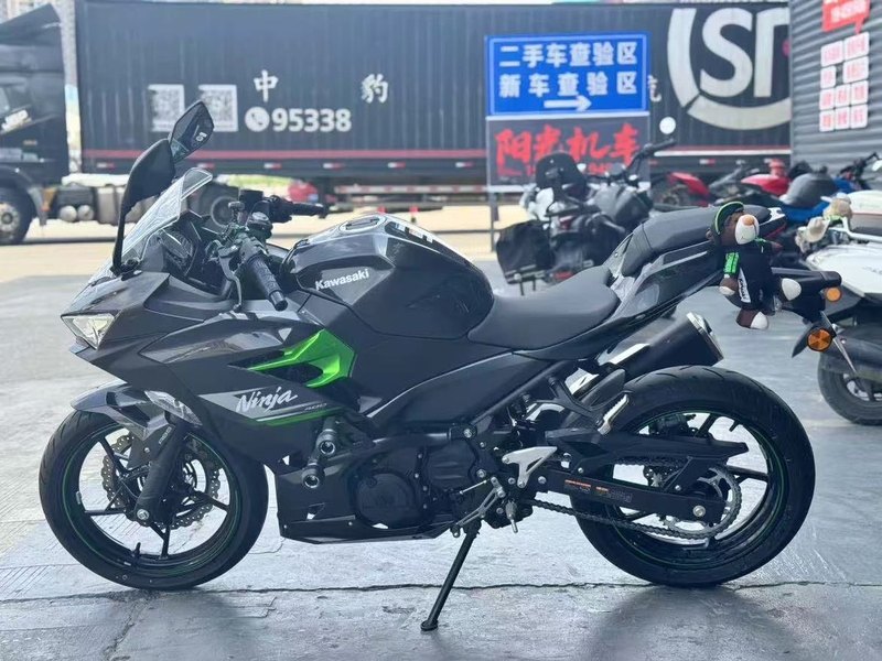 二手川崎Ninja 400
