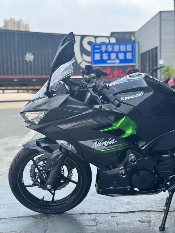 二手川崎Ninja 400