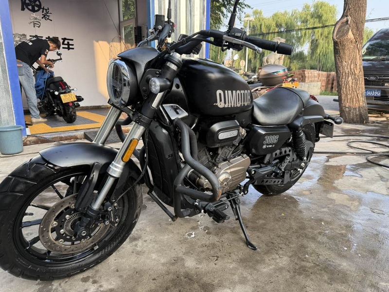 二手QJMOTOR闪300