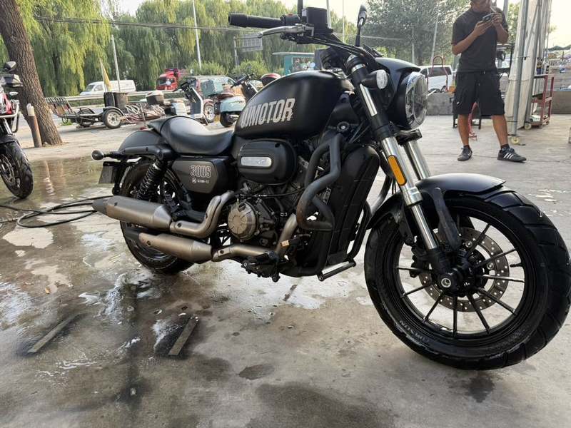 二手QJMOTOR闪300