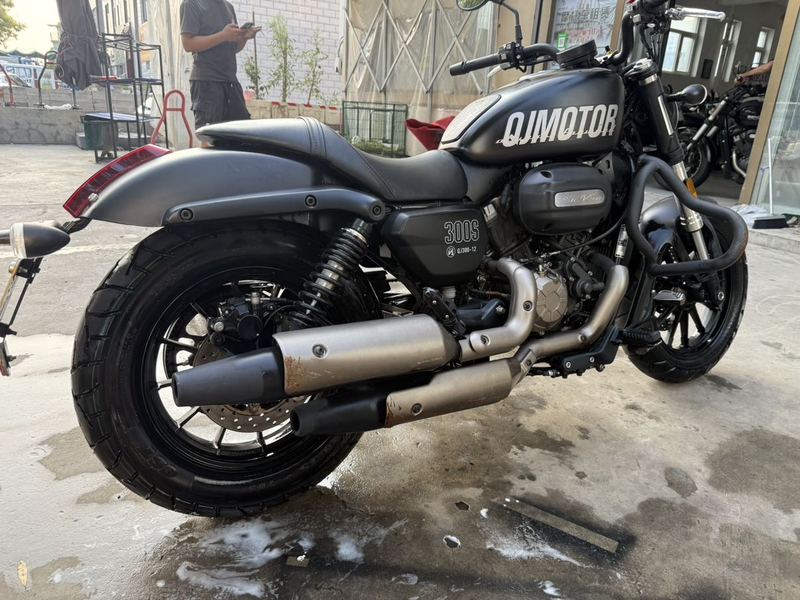 二手QJMOTOR闪300
