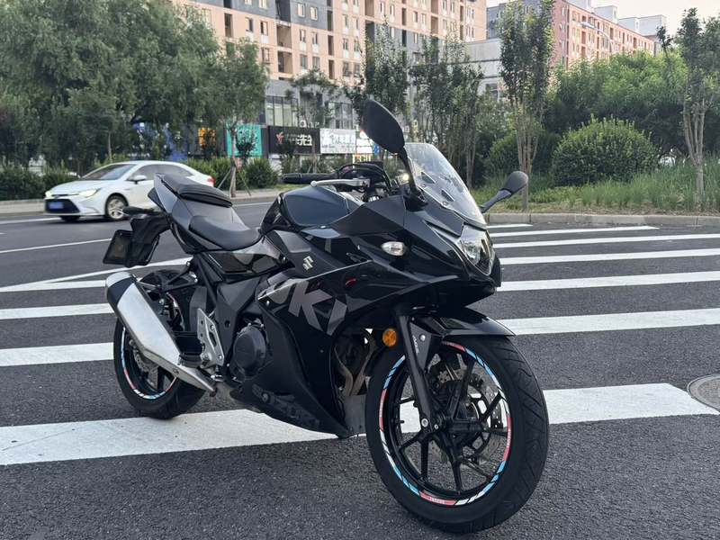 二手豪爵铃木GSX250R