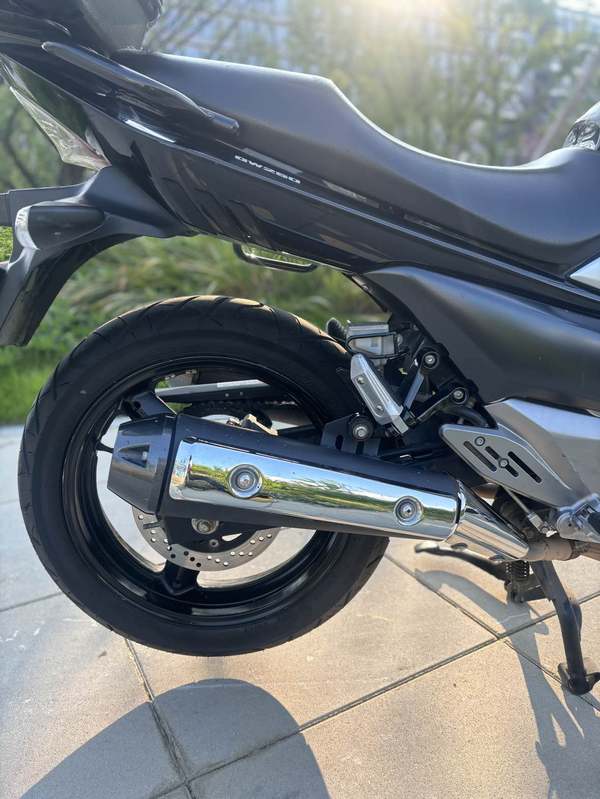 二手豪爵铃木骊驰 GW250