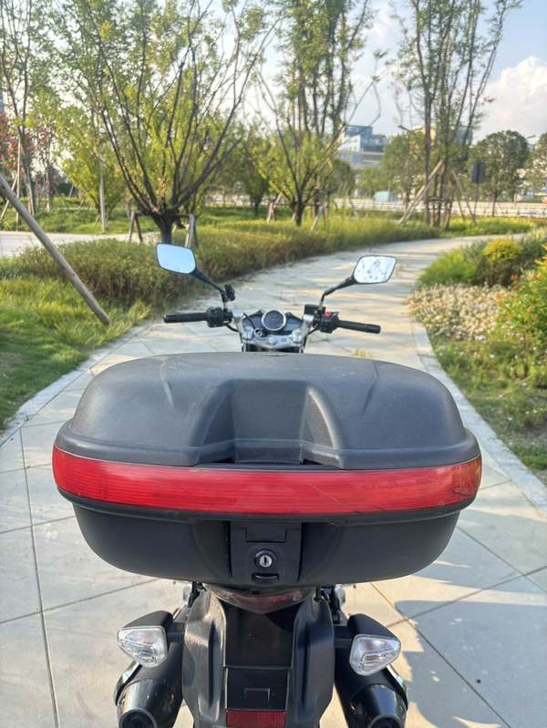 二手豪爵铃木骊驰 GW250