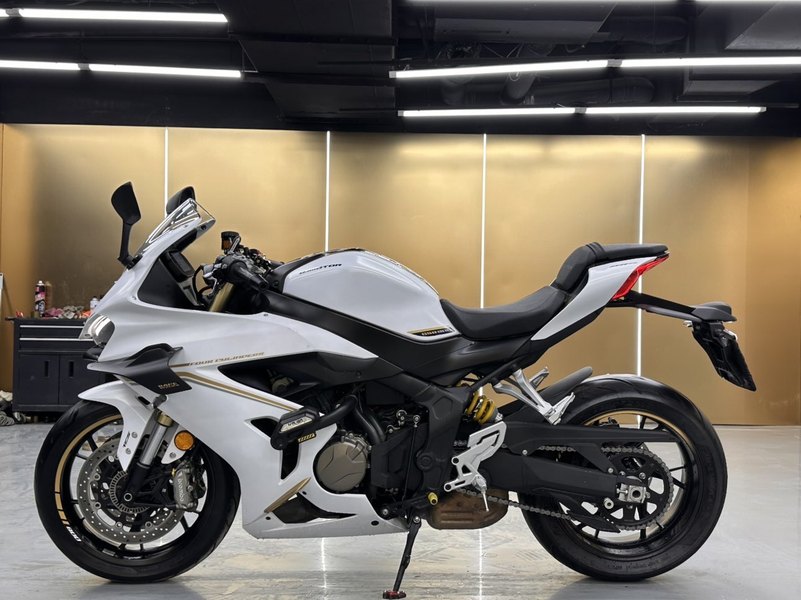 二手QJMOTOR赛800