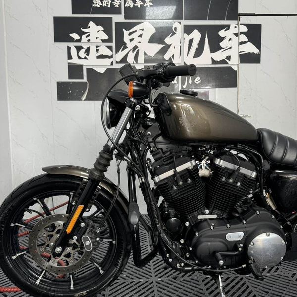 二手哈雷戴维森Iron883 硬汉