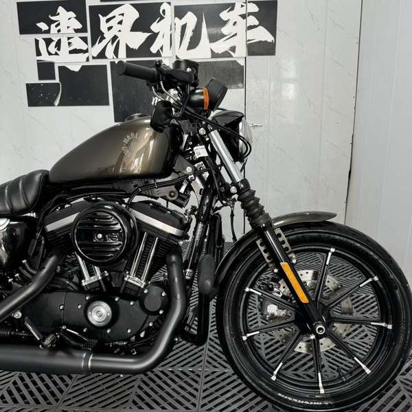 二手哈雷戴维森Iron883 硬汉