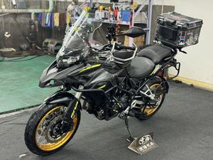 二手贝纳利金鹏 TRK502