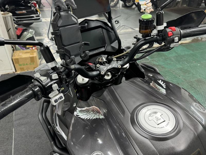 二手贝纳利金鹏 TRK502