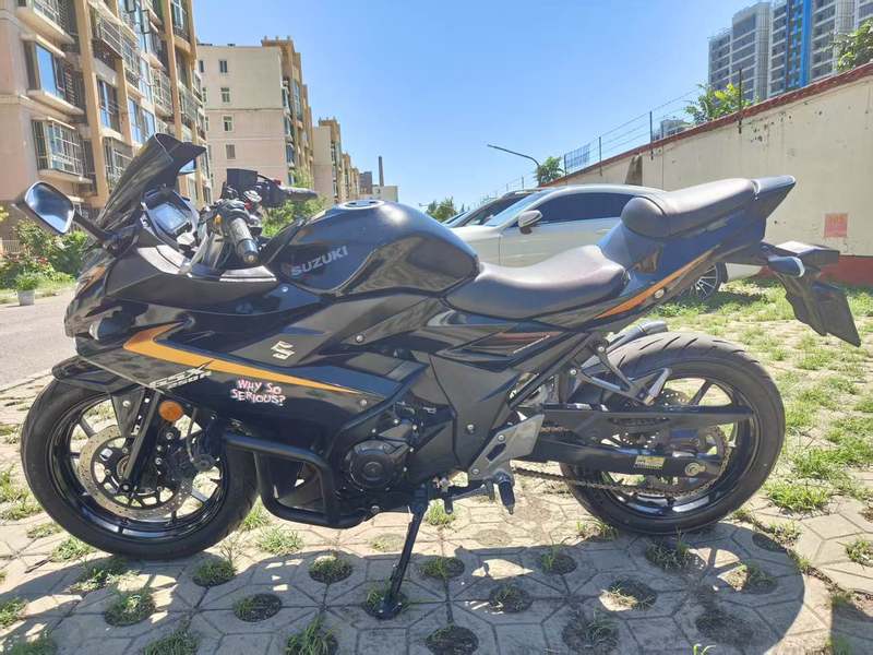 二手豪爵铃木GSX250R