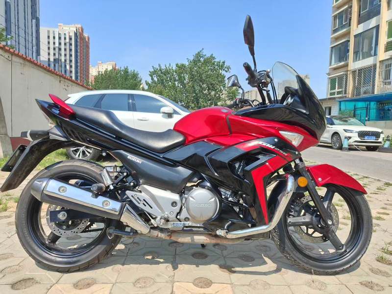 二手豪爵铃木骊驰 GW 250F