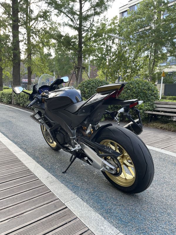 二手阿普利亚RSV4
