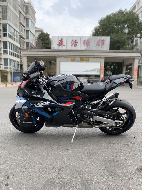 二手宝马M 1000 RR