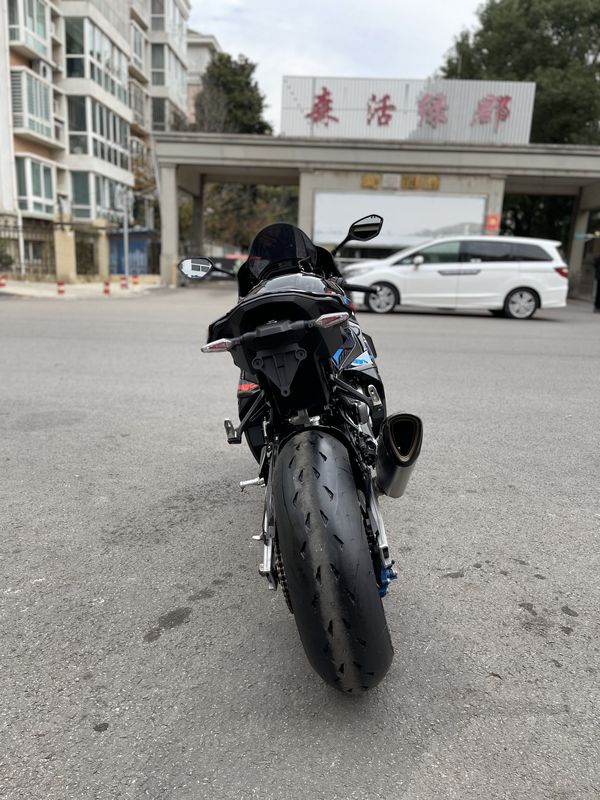 二手宝马M 1000 RR