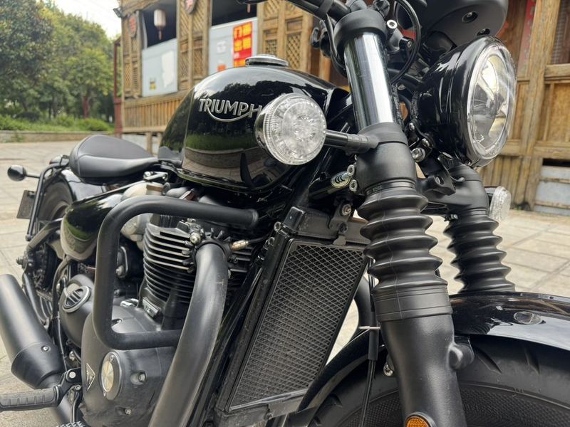 二手凯旋Bonneville Bobber