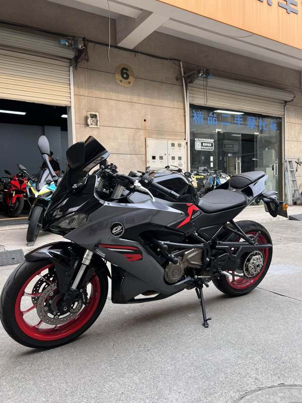 二手QJMOTOR赛400