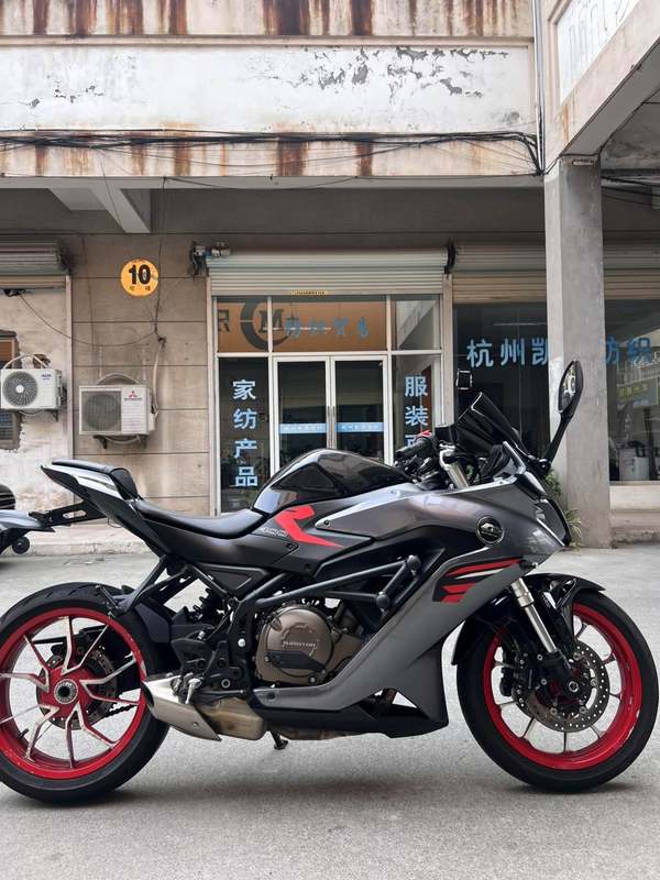 二手QJMOTOR赛400