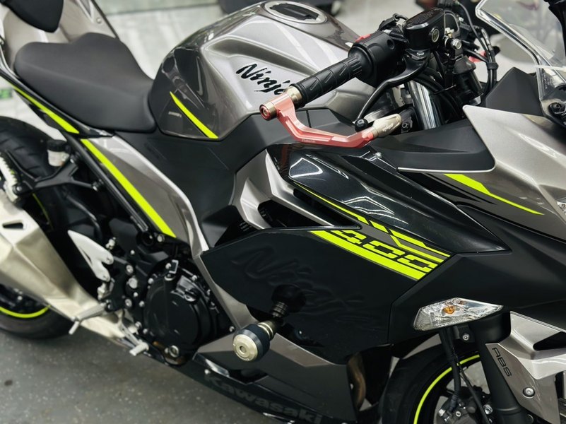 二手川崎Ninja 400