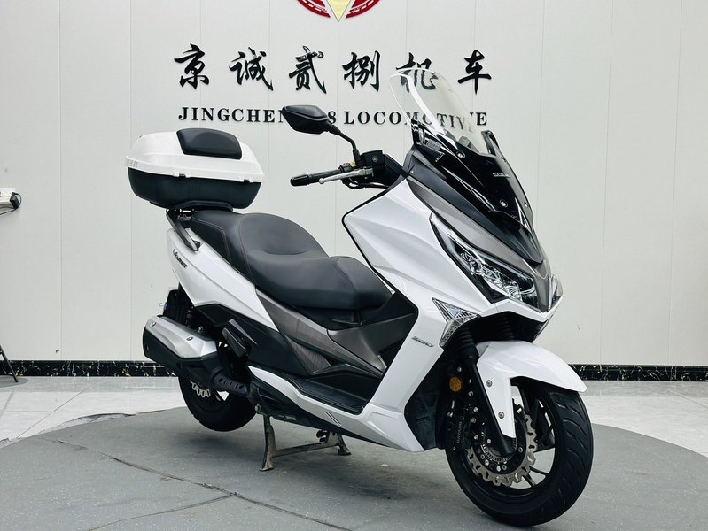 二手大阳V锐 ADV350