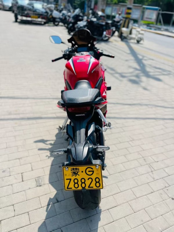 二手本田CBR650R