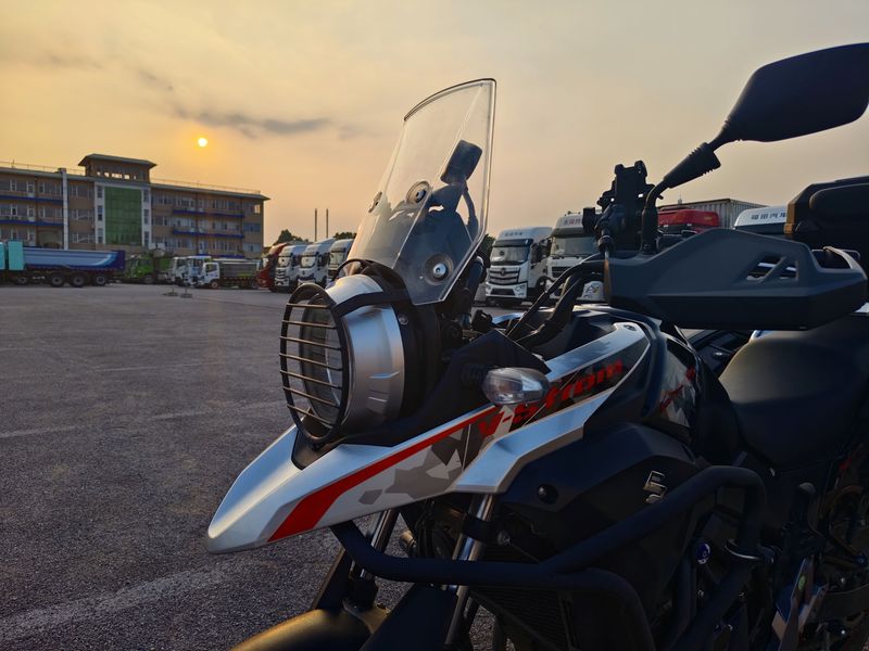 二手豪爵铃木DL250