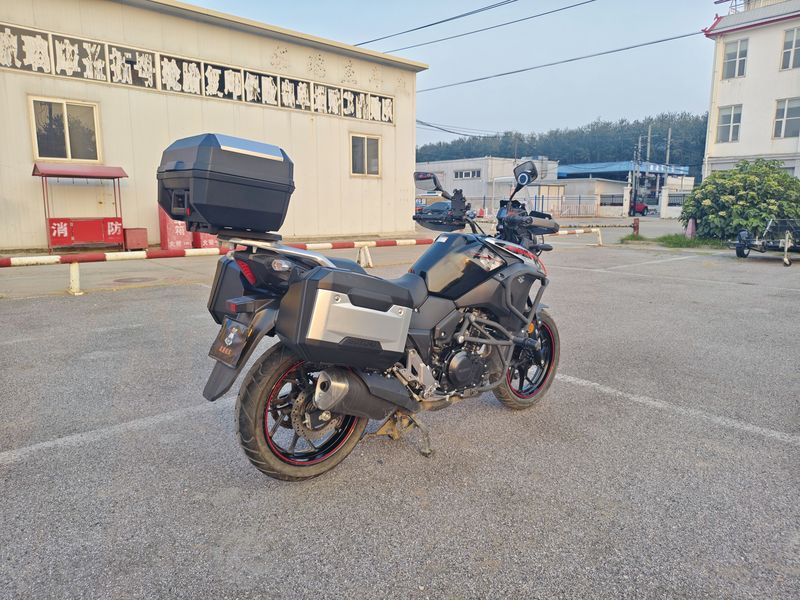 二手豪爵铃木DL250